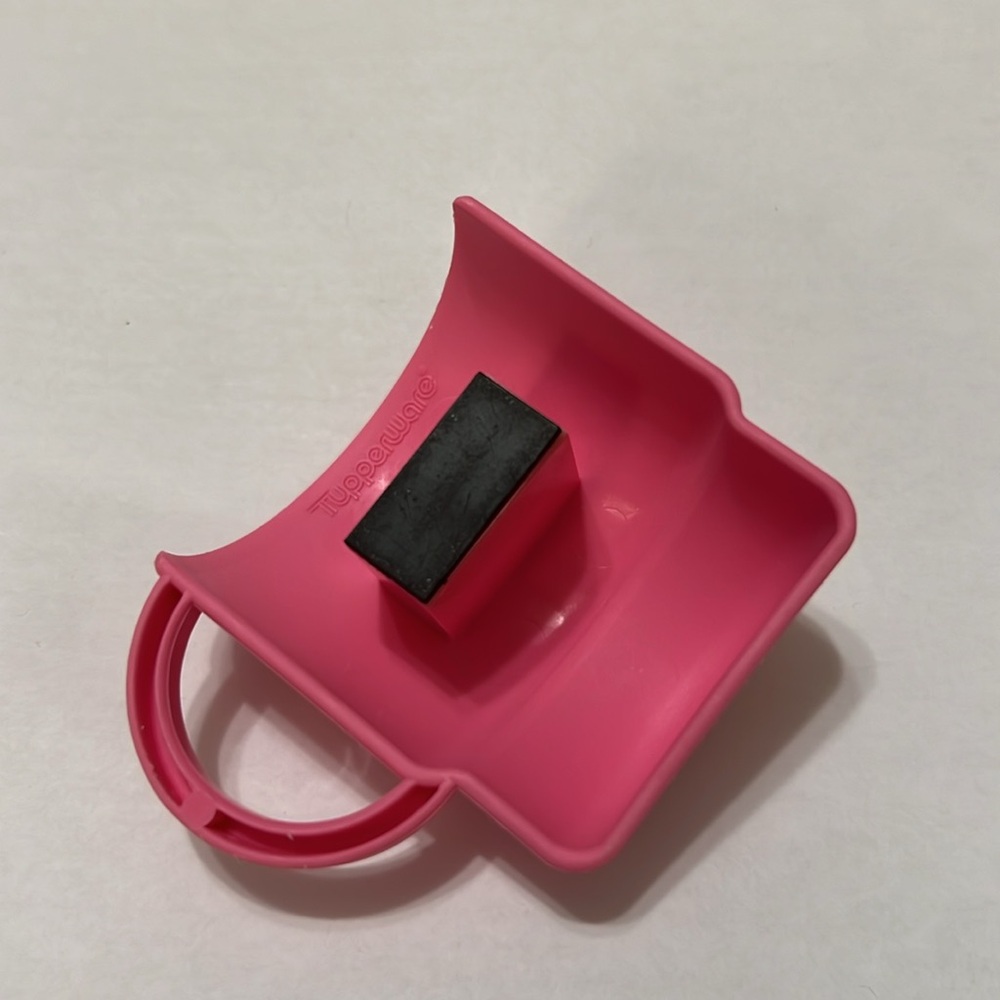 Tupperware Large Mug Magnet - Picture 3 of 5